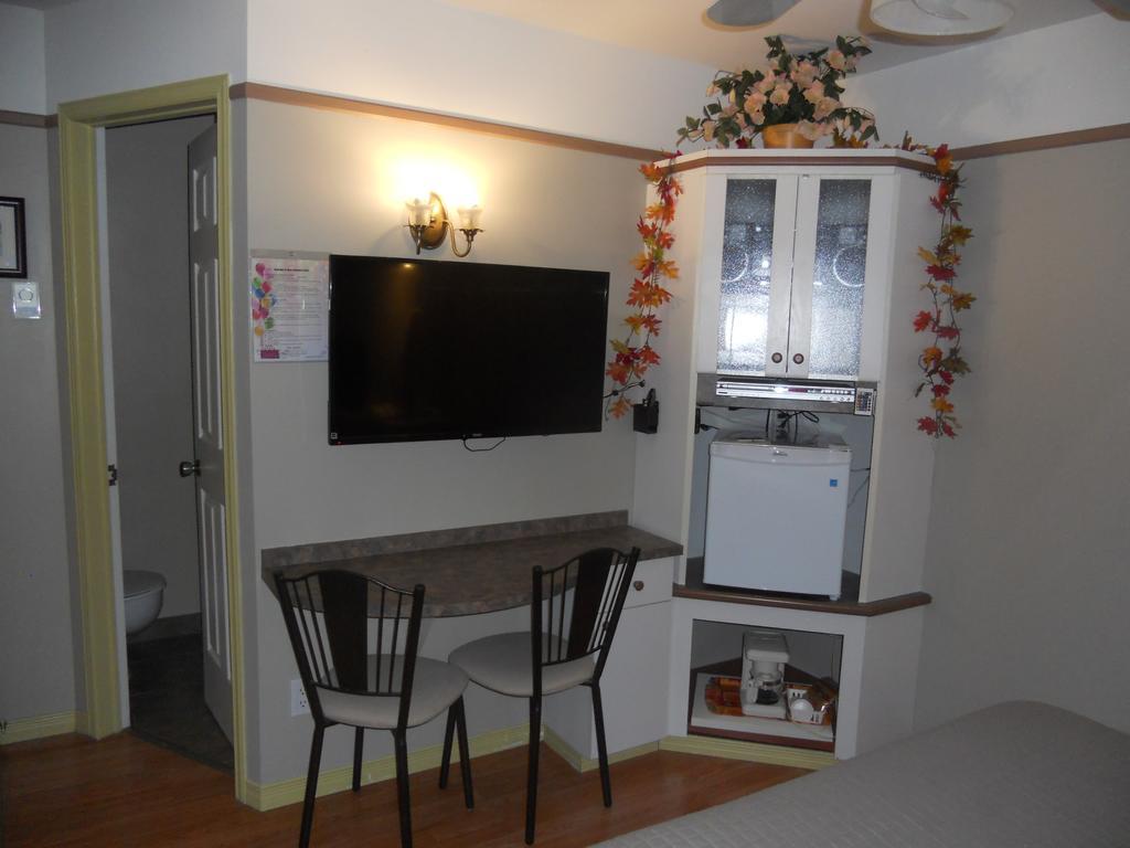 Motel Normandie Louiseville Kamer foto
