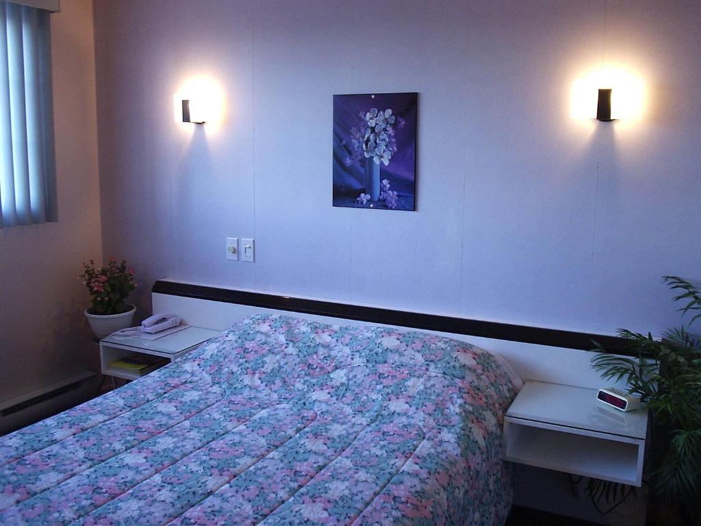 Motel Normandie Louiseville Buitenkant foto